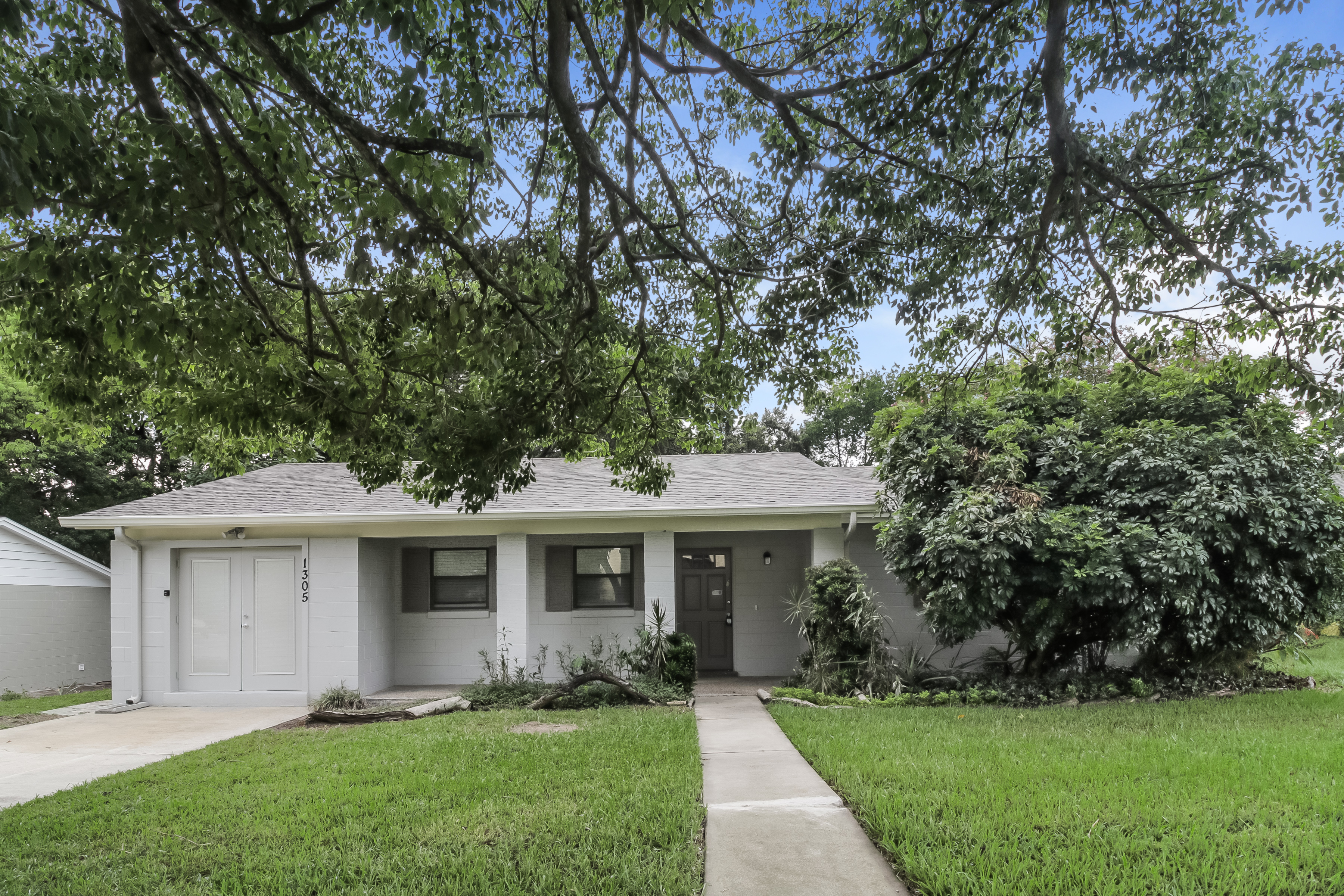 1305 Ridgefield Ave Ocoee, FL 34761